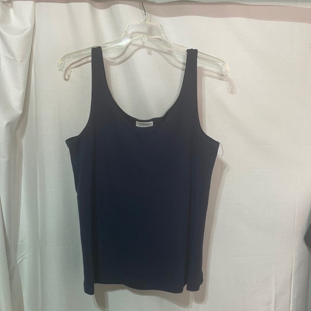 Avenue 22-24 navy tank cotton spandex blend euc